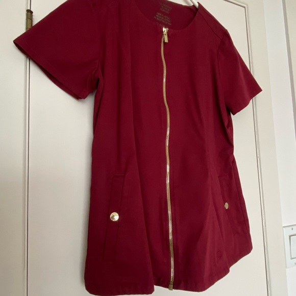 Jaanuu scrub top - Picture 3 of 3